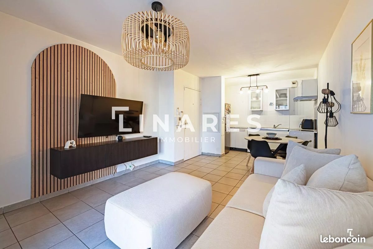 Appartement à louer, 40m², Marseille 3ème