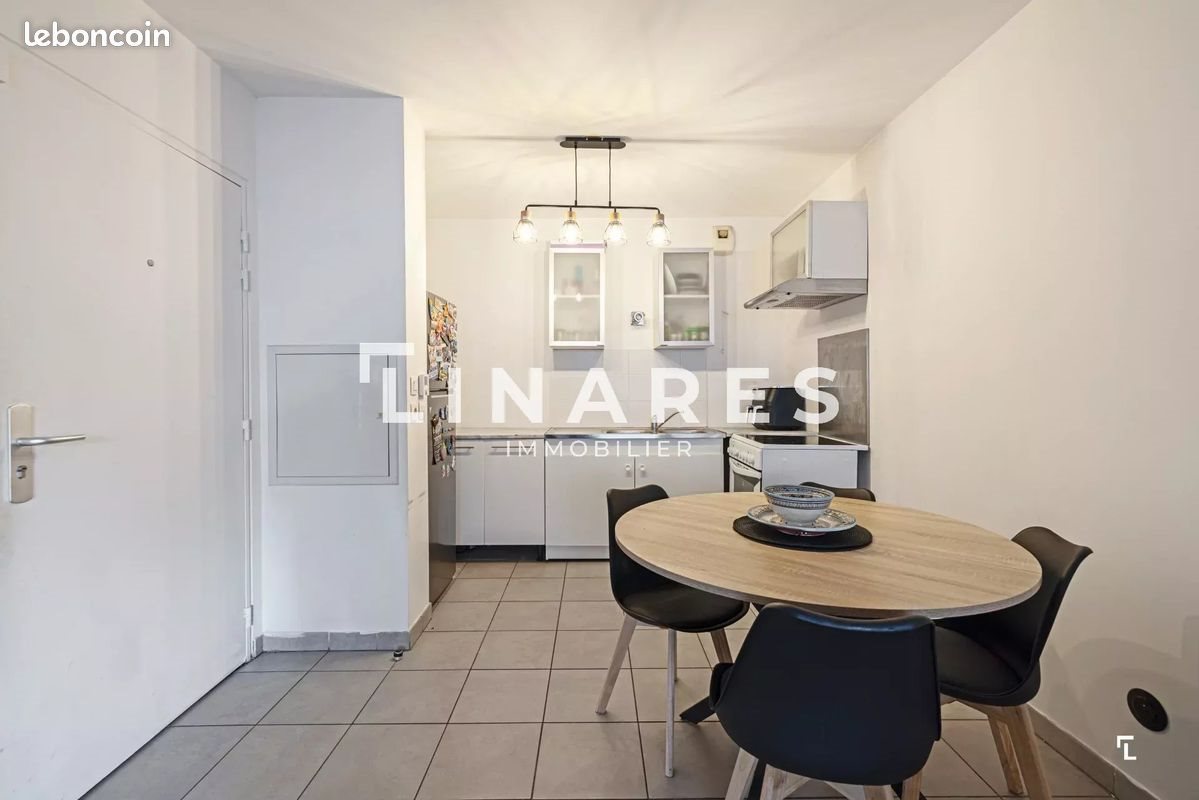 Appartement à louer, 40m², Marseille 3ème