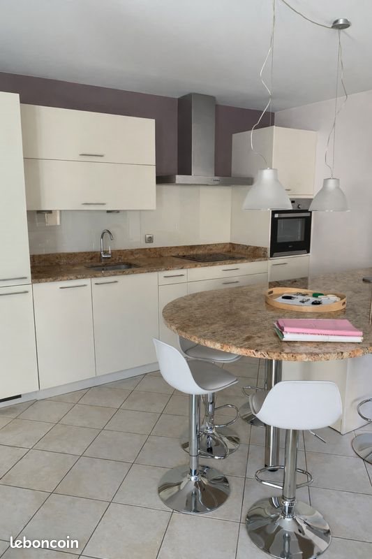 Appartement à louer, 69m², Mougins