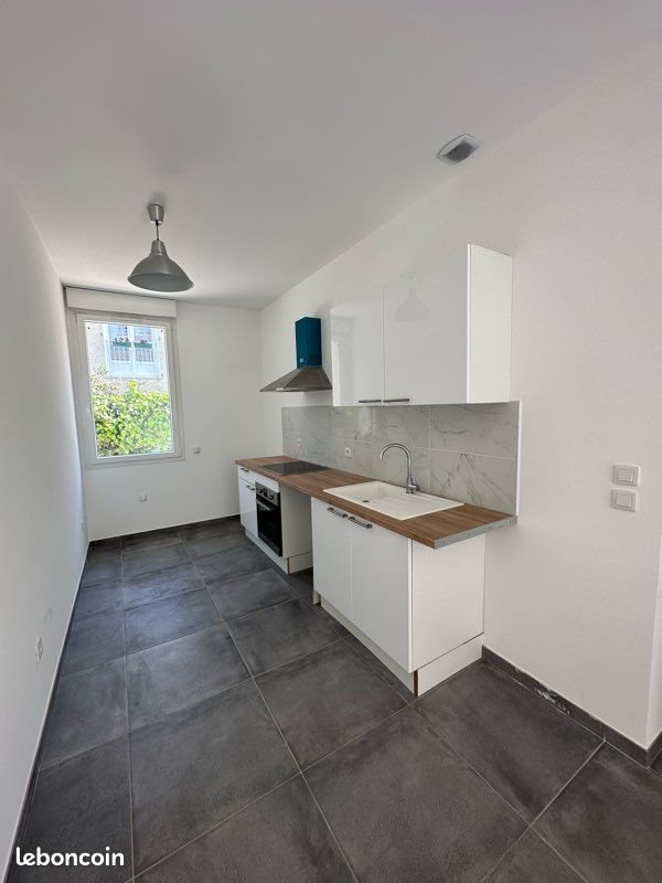 Maison à louer, 75m², Montélimar