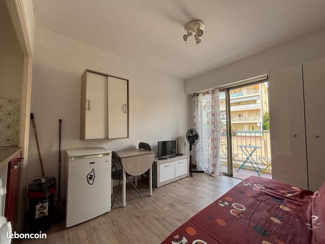 Appartement à louer, 17m², Nice