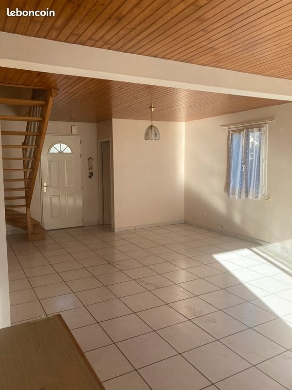 Maison à louer, 90m², Arcizans-Avant