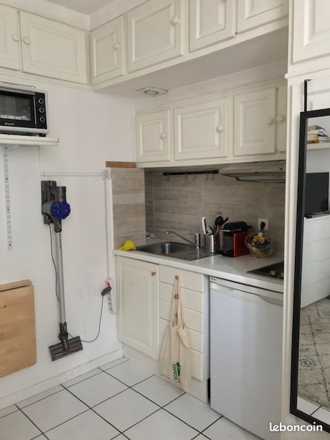 Appartement à louer, 15m², Paris 18ème