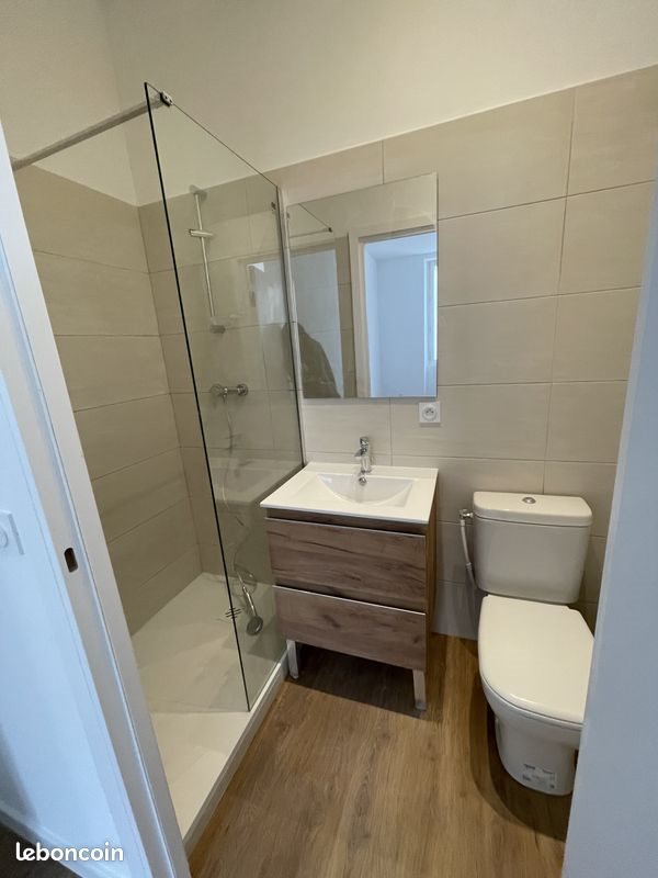 Appartement à louer, 26m², Marseille 6ème