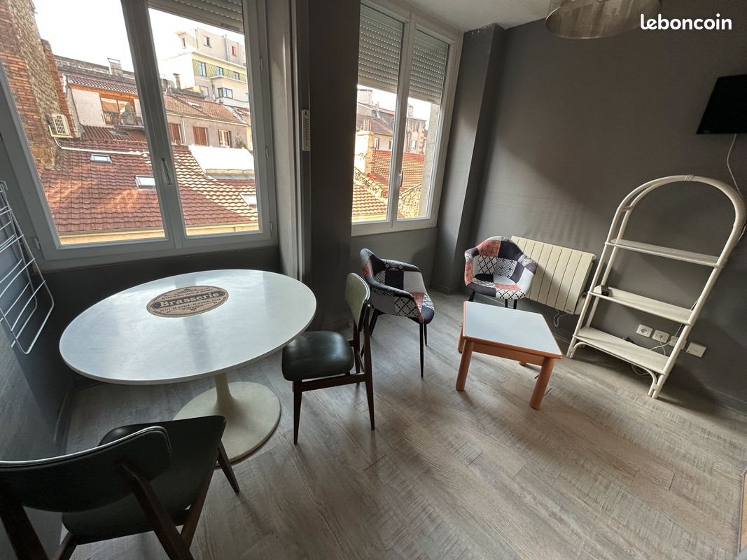 Appartement à louer, 25m², Saint-Etienne