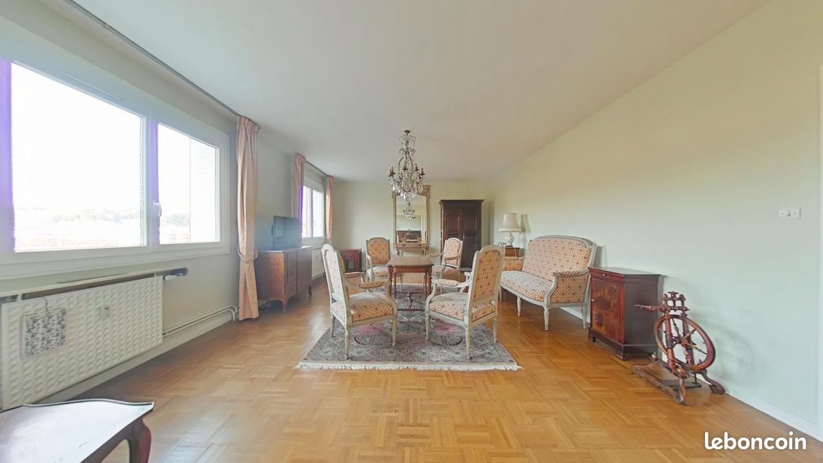 Appartement à louer, 113m², Saint-Etienne