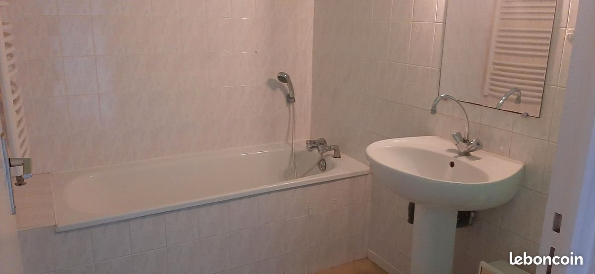 Appartement à louer, 52m², Viré