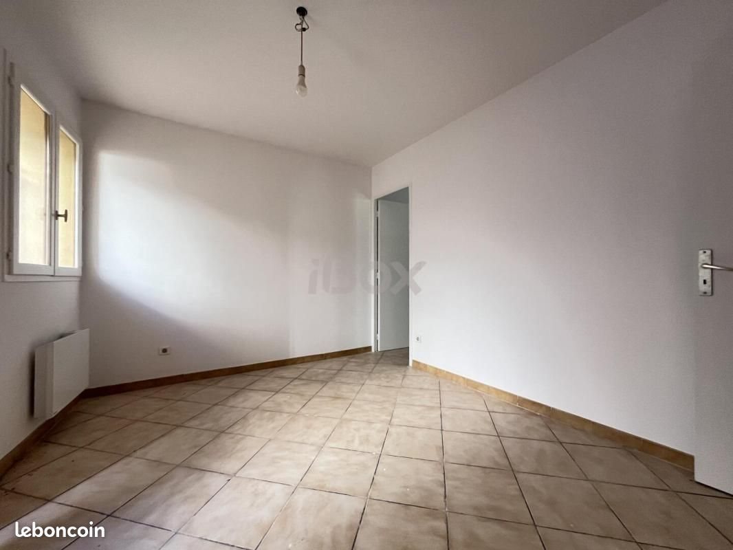 Appartement à louer, 36m², Cuers