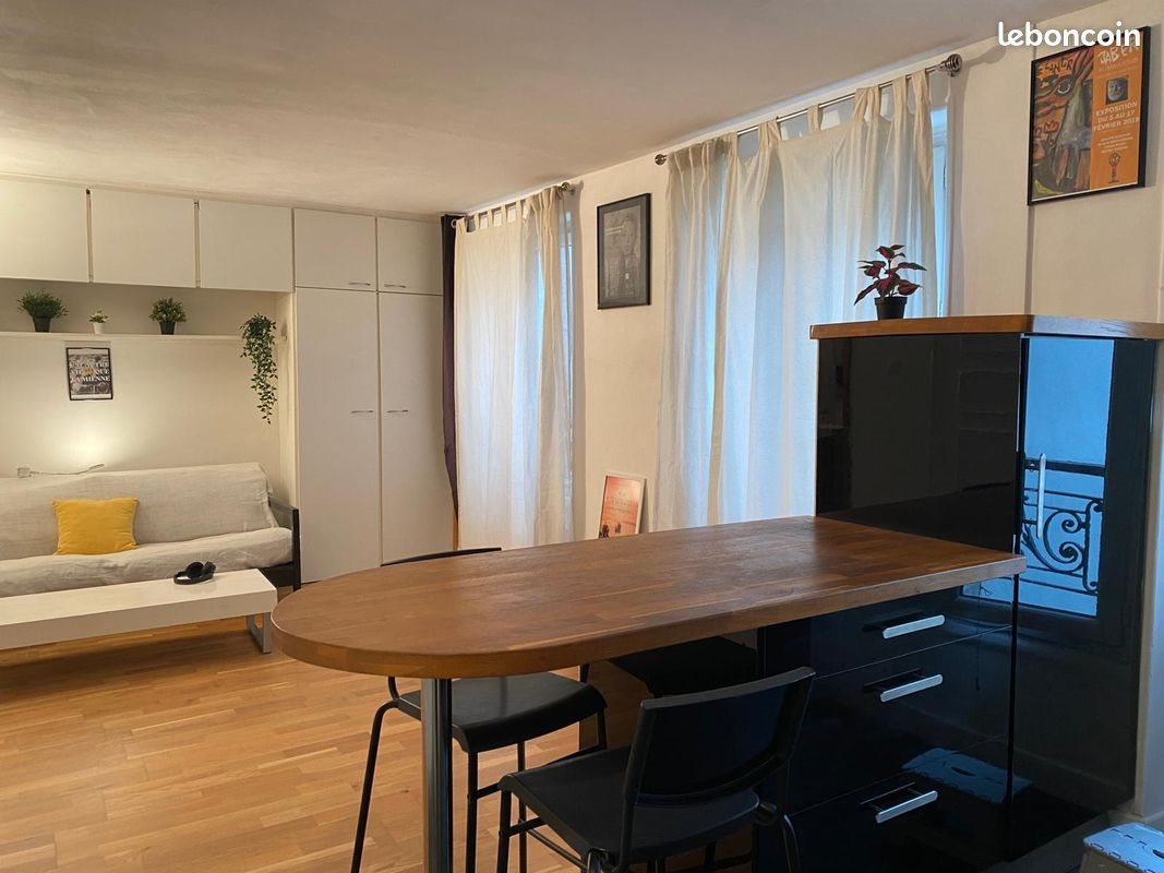 Appartement à louer, 24m², Paris 18ème
