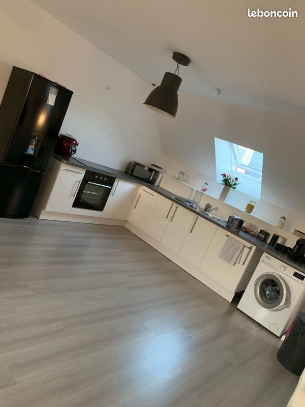 Appartement à louer, 80m², Sedan