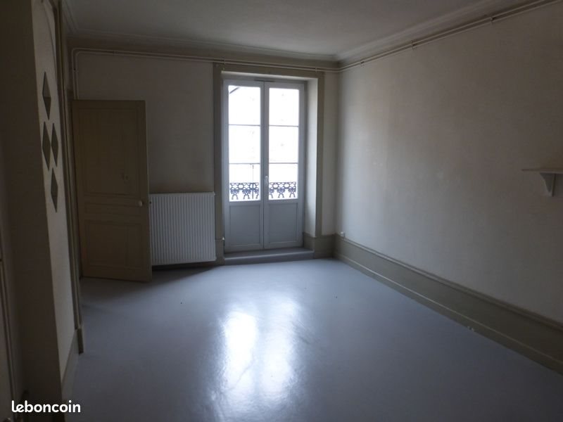 Appartement à louer, 41m², Lons-le-Saunier