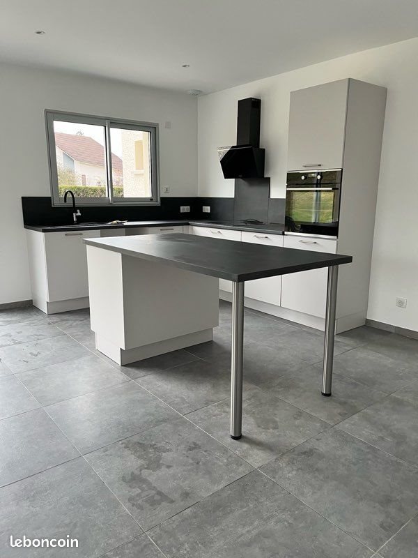 Maison à louer, 100m², Roset-Fluans