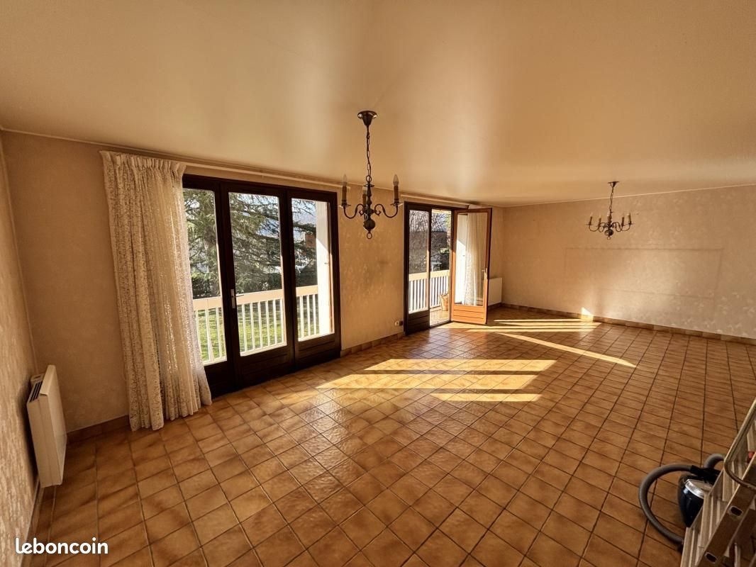 Appartement à louer, 90m², Domène