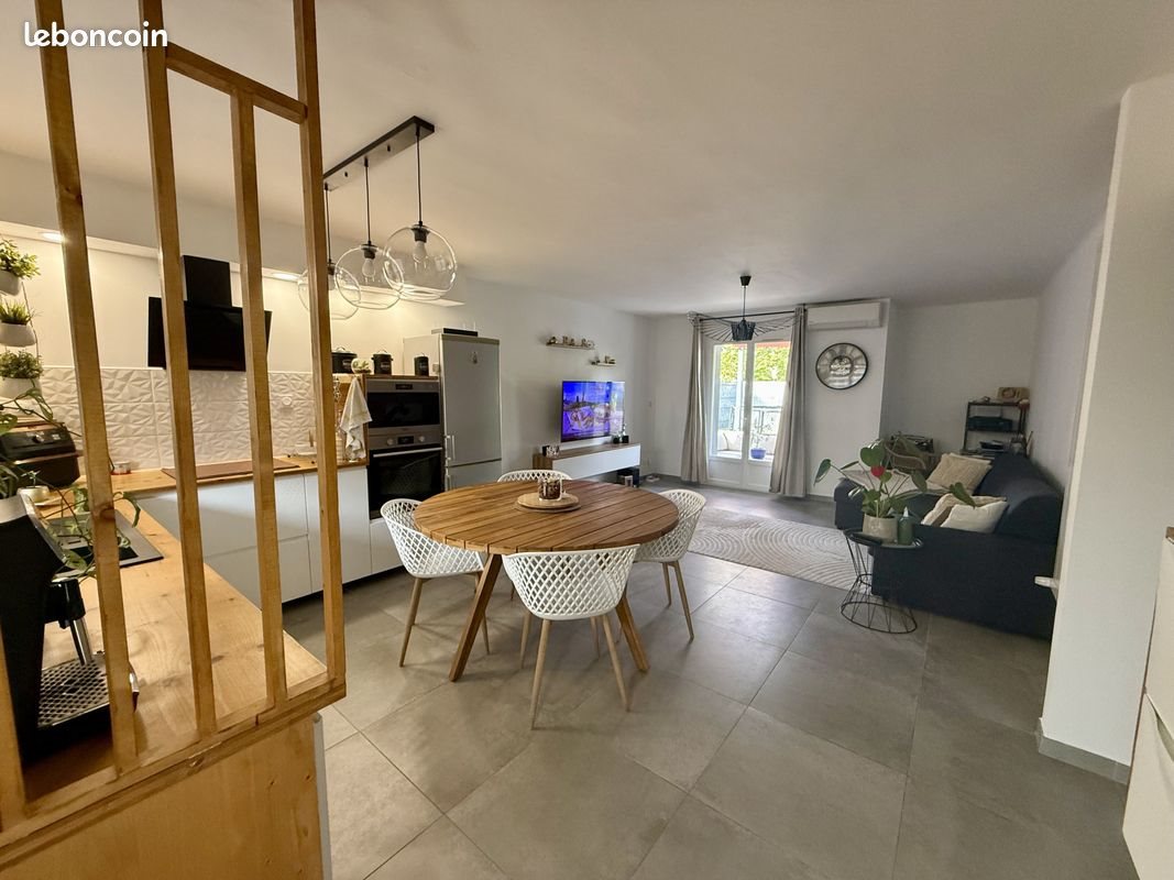 Appartement à vendre, 63m², Eyguières