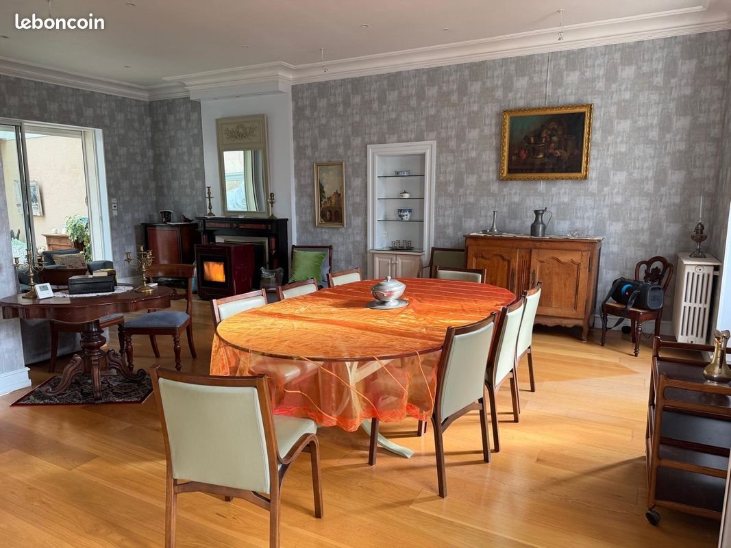 Maison à louer, 250m², Périgueux