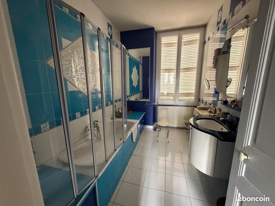 Maison à louer, 250m², Périgueux