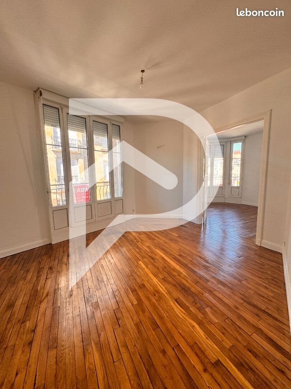 Appartement à louer, 106m², Reims
