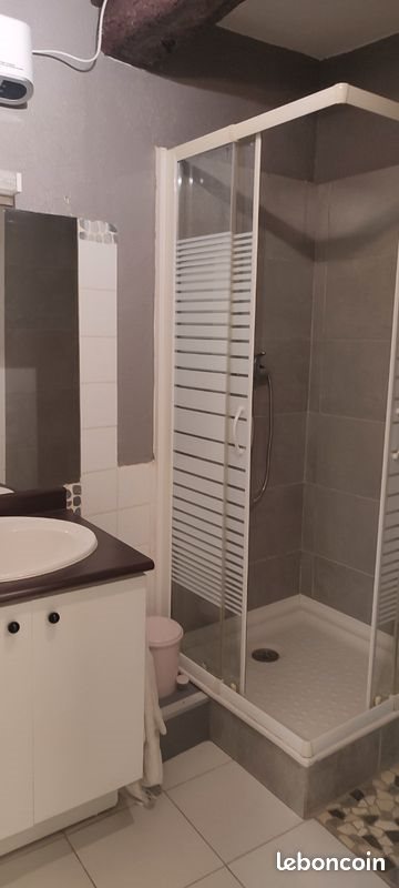 Maison à louer, 64m², Castelnau-de-Guers
