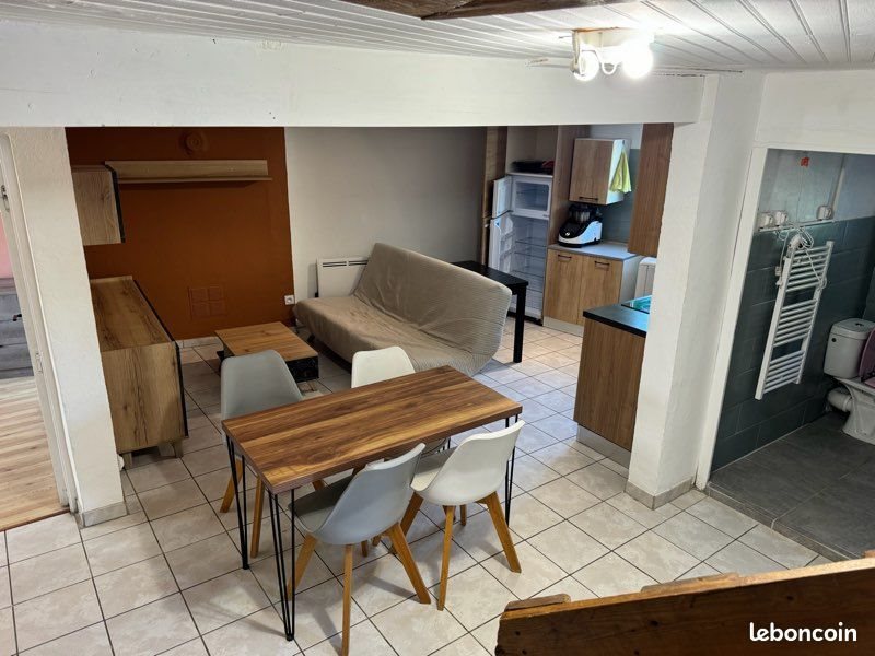 Appartement à louer, 65m², Laudun-l'Ardoise