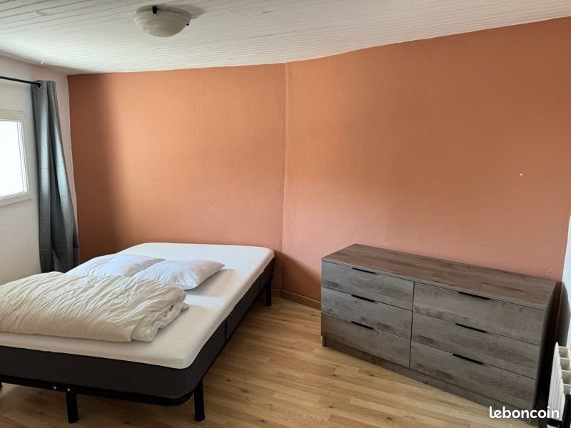 Appartement à louer, 65m², Laudun-l'Ardoise