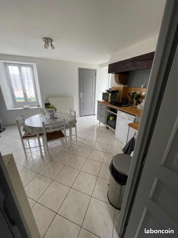 Maison à louer, 126m², Prailles