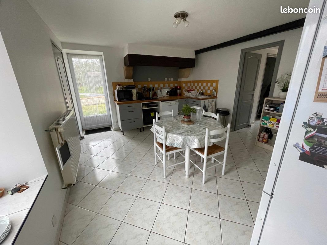 Maison à louer, 126m², Prailles