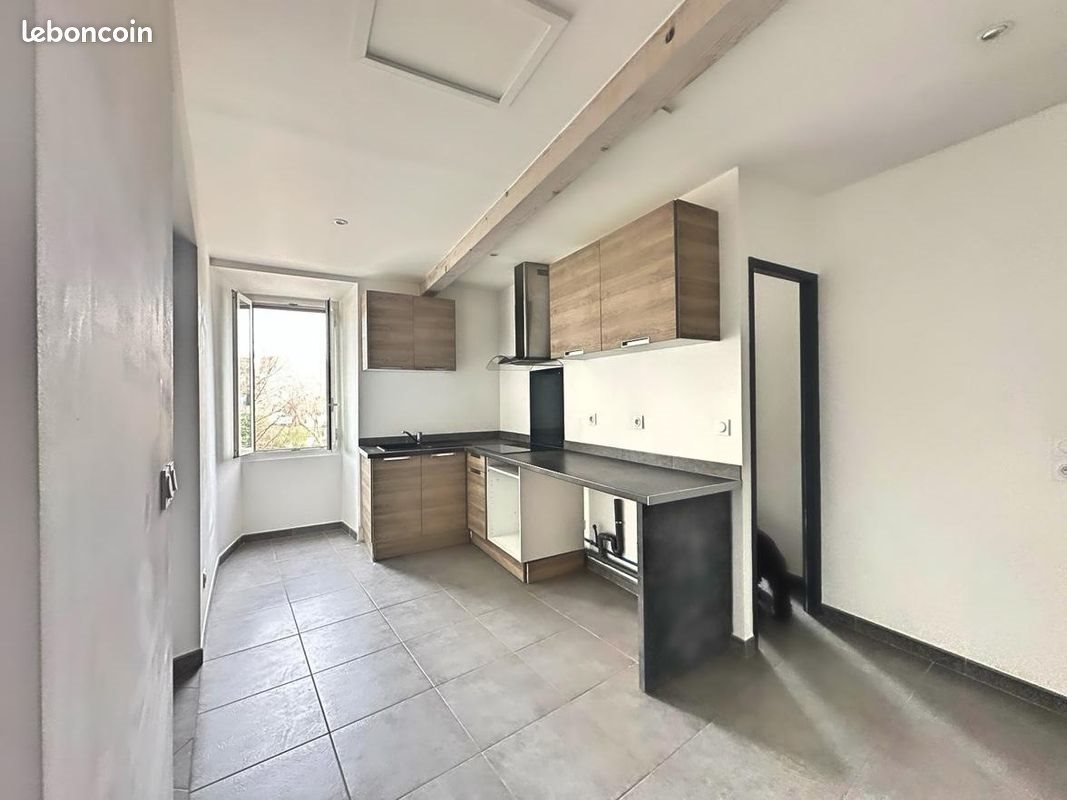 Appartement à vendre, 51m², Lambesc