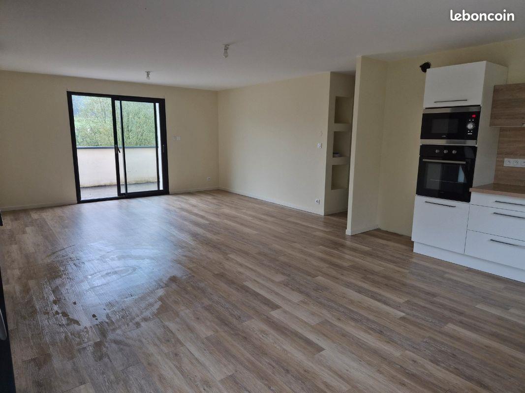 Appartement à louer, 90m², Malemort-sur-Corrèze