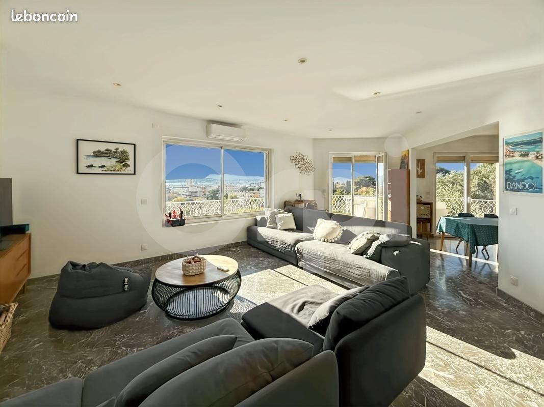 Maison à louer, 220m², Toulon