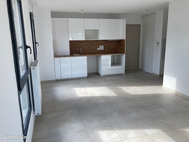 Appartement à louer, 60m², Velaux