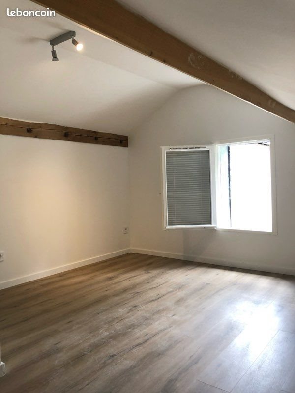 Appartement à louer, 40m², Saint-Jean-de-Linières