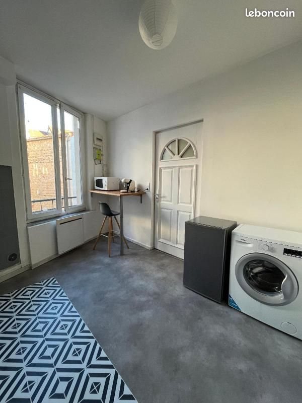 Appartement à louer, 22m², Saint-Etienne