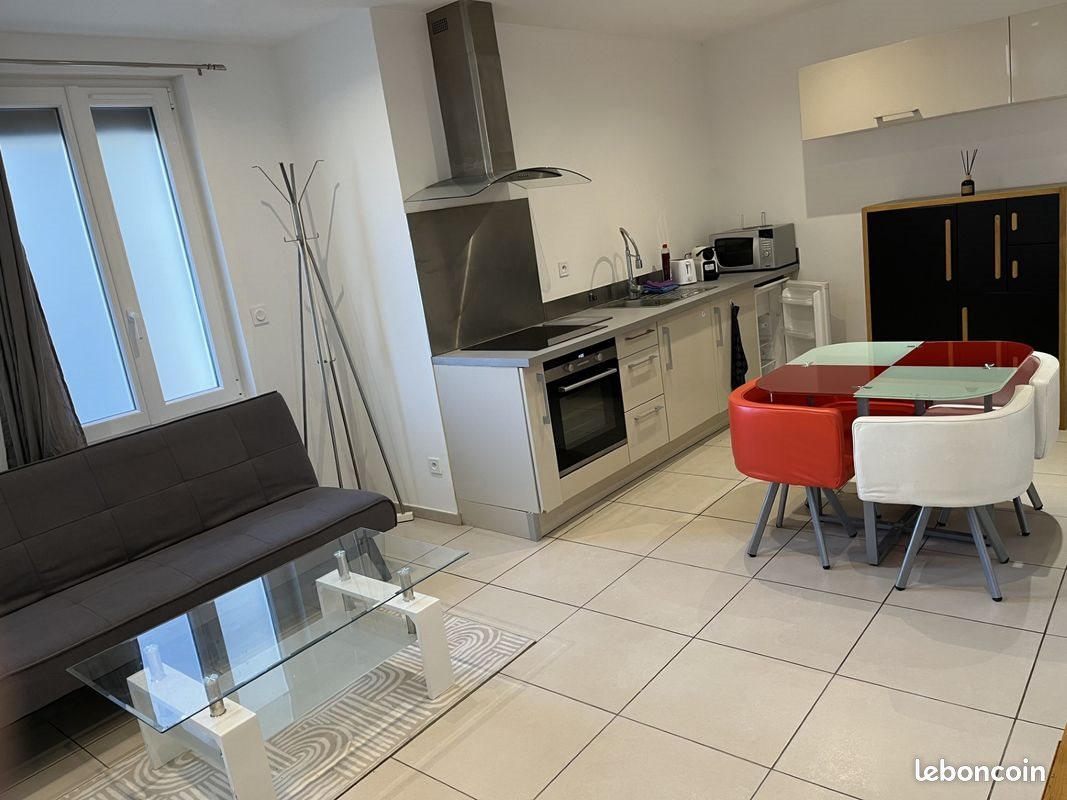 Appartement à louer, 41m², Grans