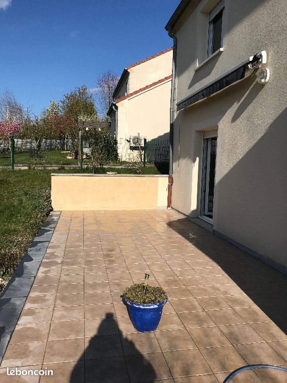 Maison à louer, 135m², Vany