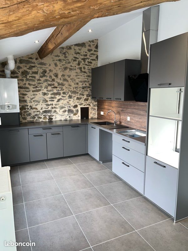Appartement à louer, 73m², Saint-Genest-Lerpt
