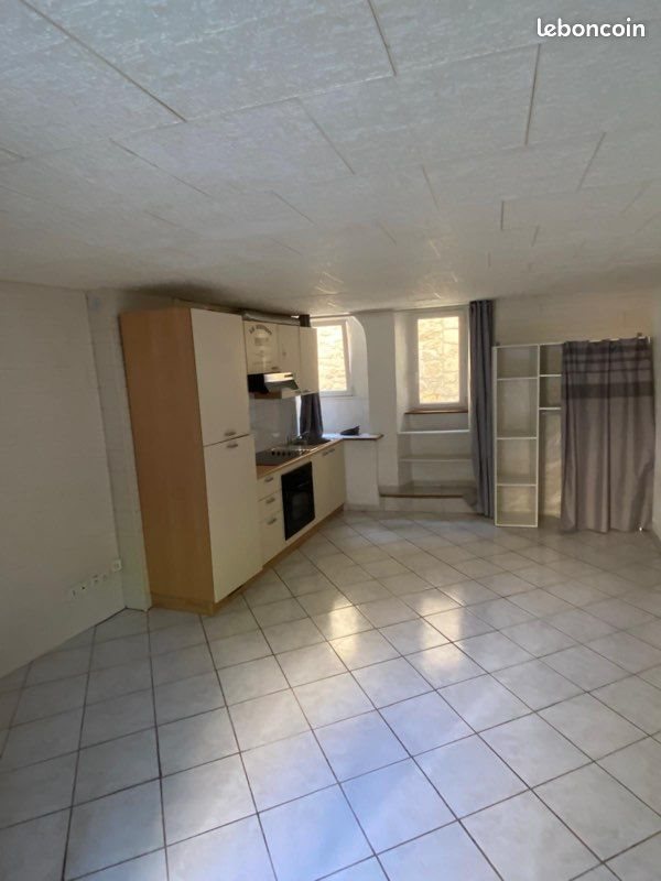Appartement à louer, 27m², Largentière