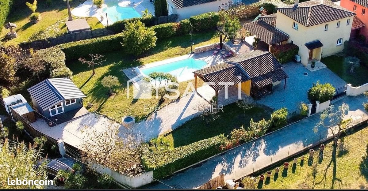 Maison à louer, 117m², La Roquette-sur-Siagne