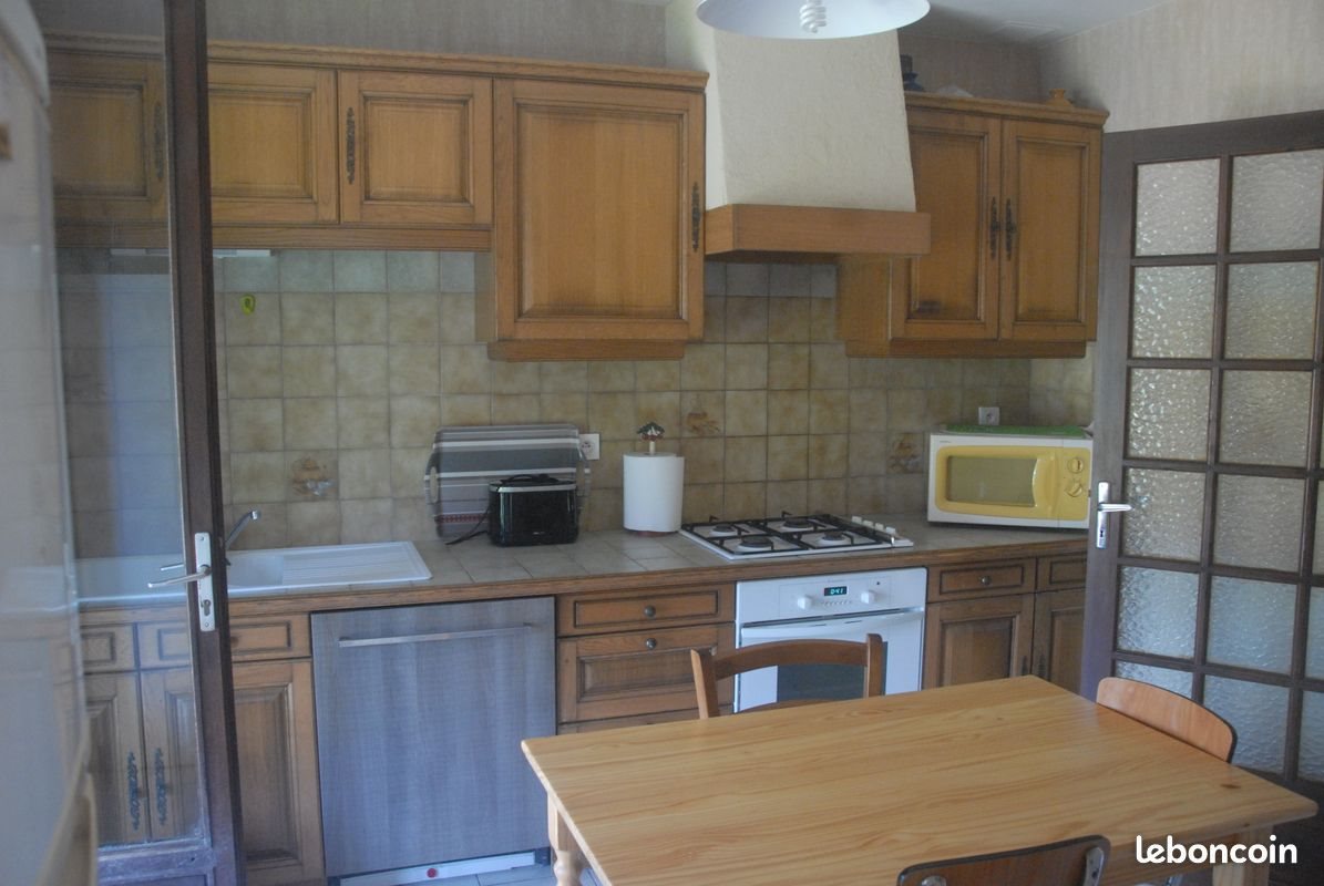 Maison à louer, 115m², Salignac-Eyvigues