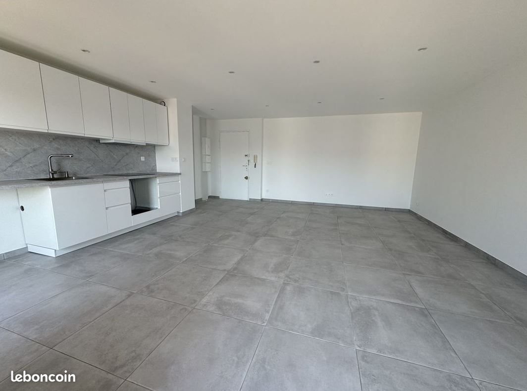 Maison à louer, 60m², Saint-Amand-en-Puisaye