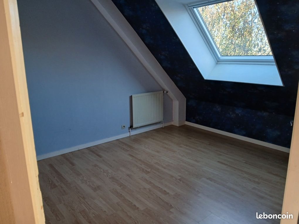 Maison à louer, 130m², Arçonnay