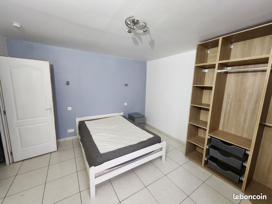 Appartement à louer, 65m², Vieux-Condé