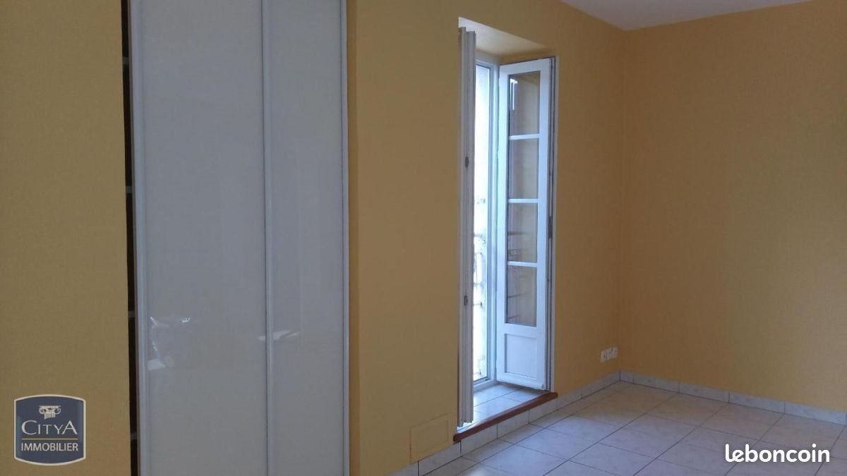 Appartement à vendre, 55m², Saintes