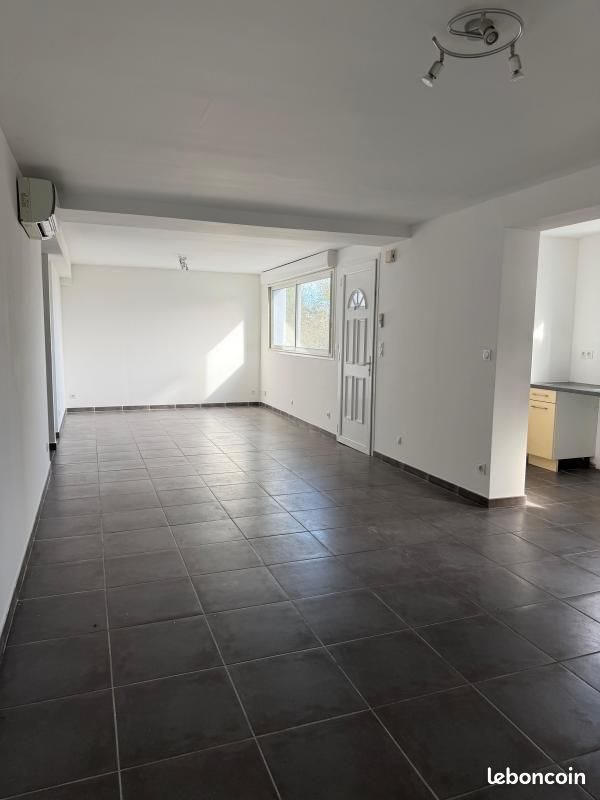 Appartement à louer, 88m², Borgo