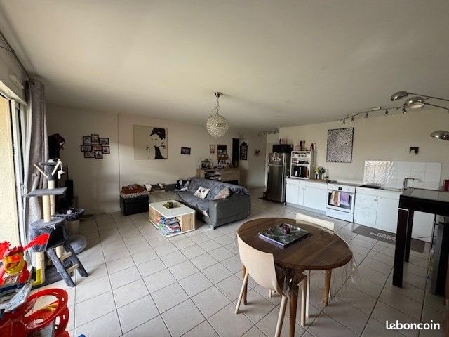 Appartement à louer, 78m², Saint-Just-Saint-Rambert