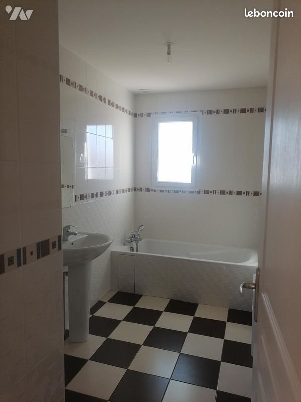 Appartement à louer, 84m², Moncé-en-Belin