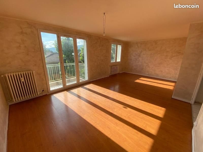 Appartement à louer, 90m², Saint-Jean-Bonnefonds
