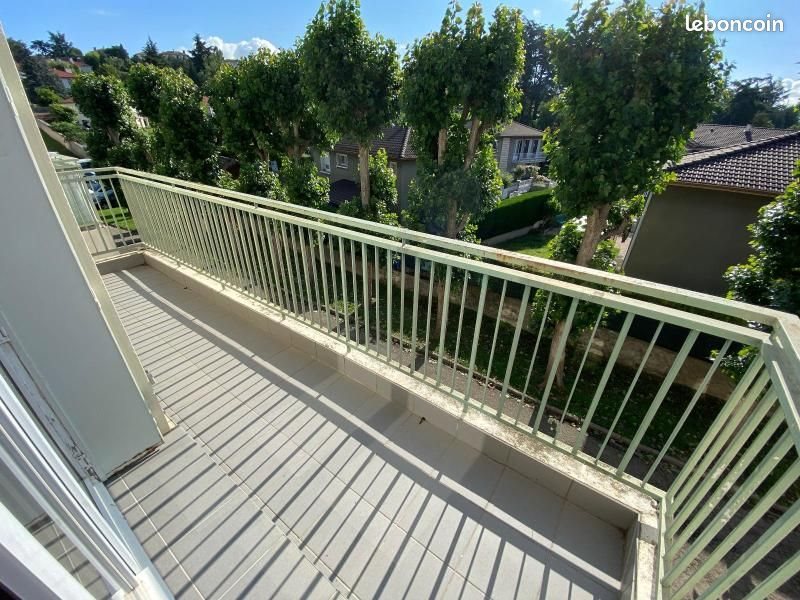 Appartement à louer, 90m², Saint-Jean-Bonnefonds