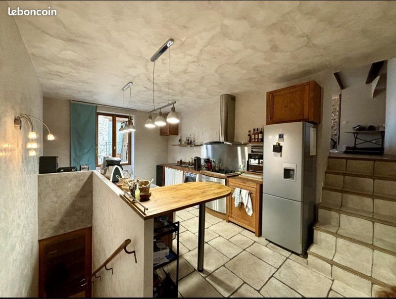 Maison à louer, 120m², Peille