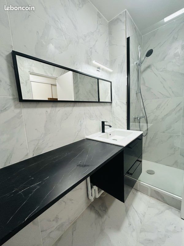 Appartement à louer, 22m², Paris 18ème