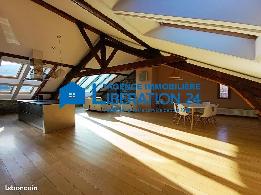 Appartement à vendre, 122m², Saint-Etienne